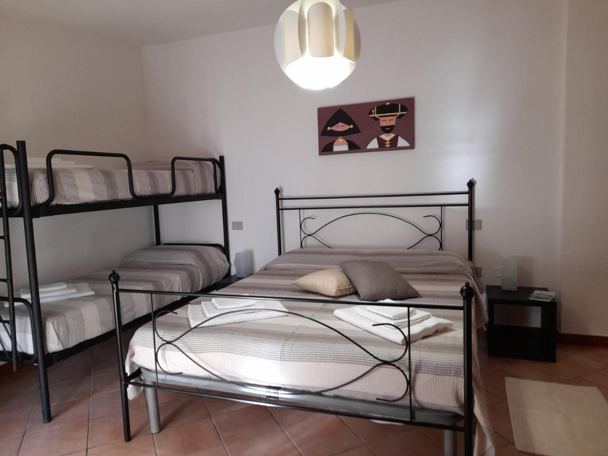 Agriturismo Palas De Serra Country Resort Onifai Eksteriør billede