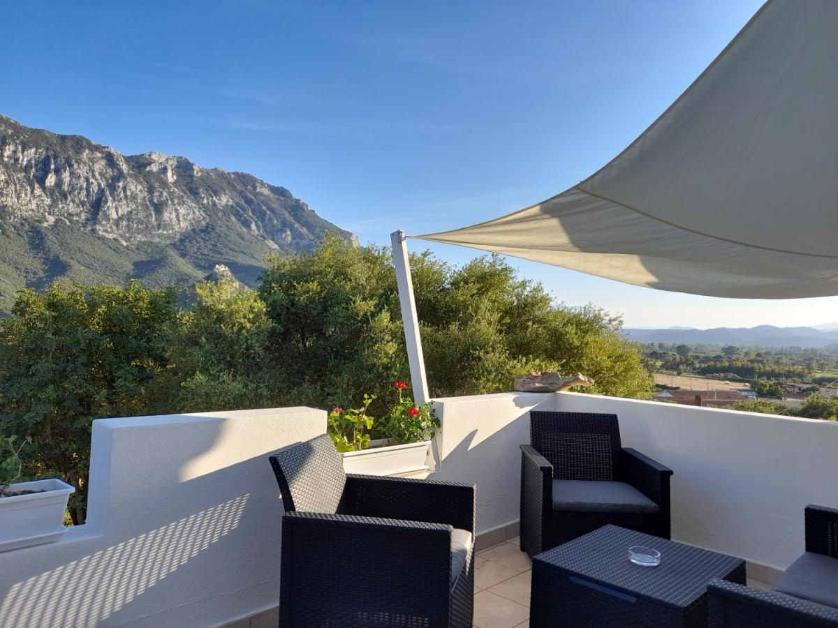 Agriturismo Palas De Serra Country Resort Onifai Eksteriør billede