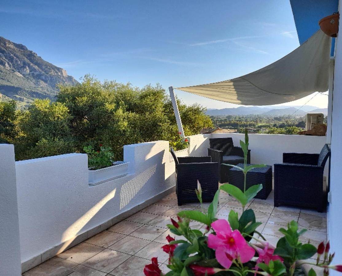 Agriturismo Palas De Serra Country Resort Onifai Eksteriør billede