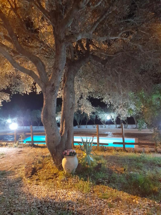 Agriturismo Palas De Serra Country Resort Onifai Eksteriør billede