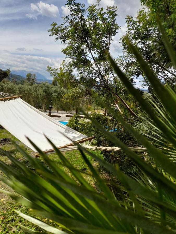 Agriturismo Palas De Serra Country Resort Onifai Eksteriør billede