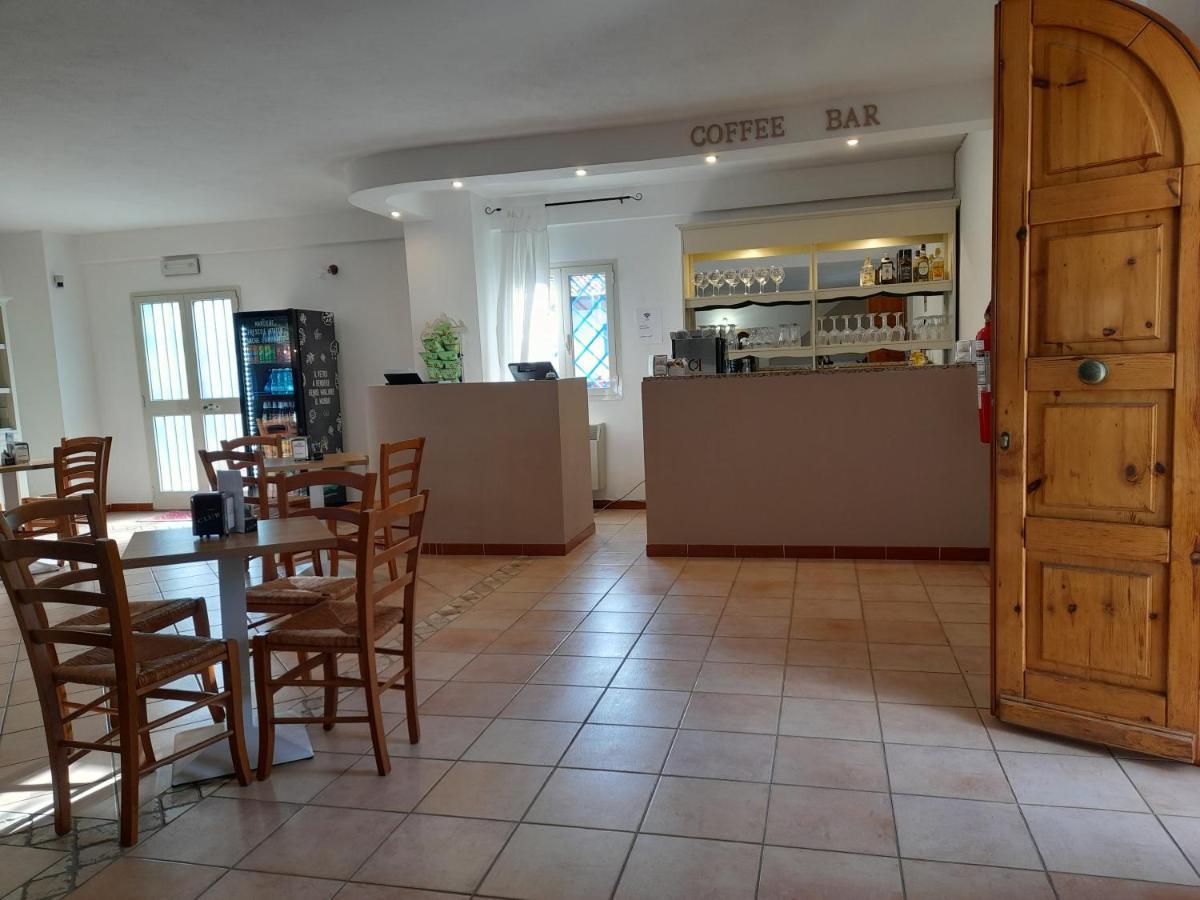 Agriturismo Palas De Serra Country Resort Onifai Eksteriør billede