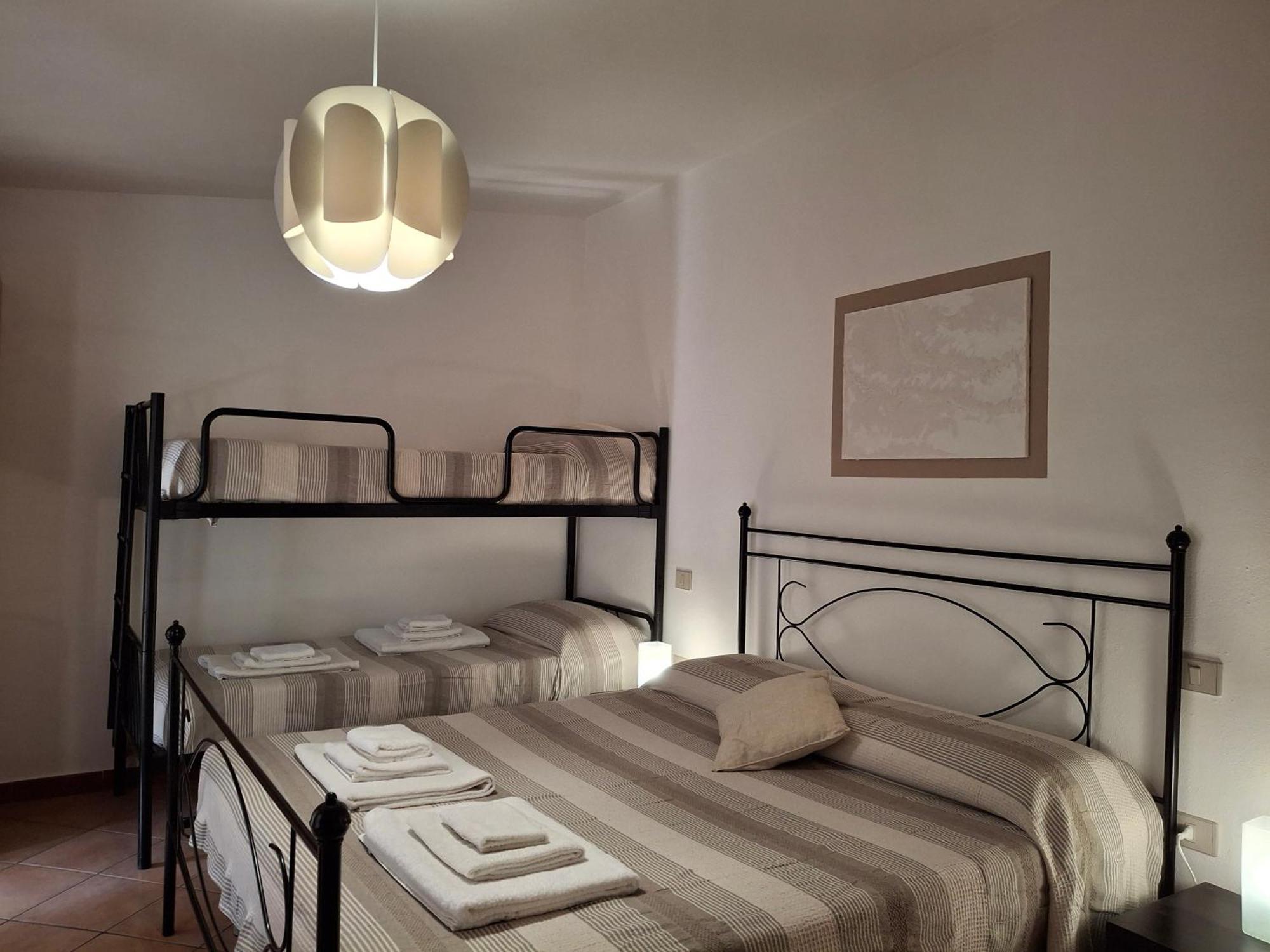 Agriturismo Palas De Serra Country Resort Onifai Eksteriør billede